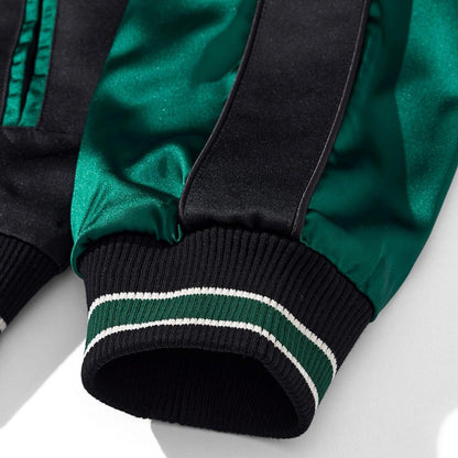 Ribbed cuffs with green/white contrast stripe