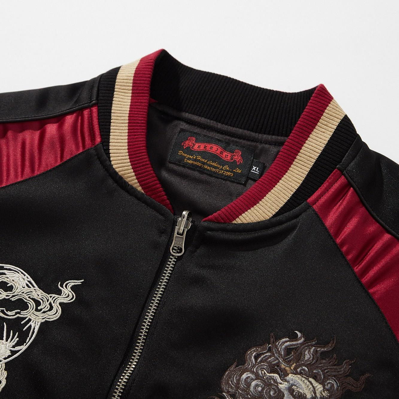 Ribbed collar with metal YKK zipper top detail