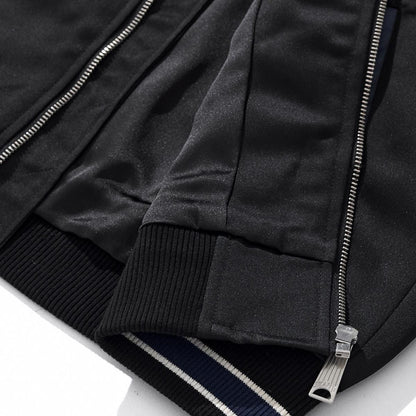Ribbed hem and metal zipper guard detail