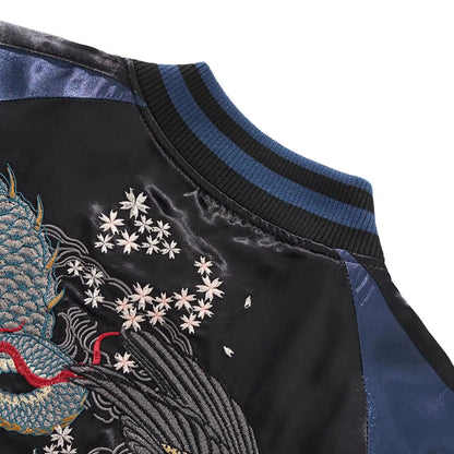 Detail of the raglan sleeve shoulder construction on the reverse main side.