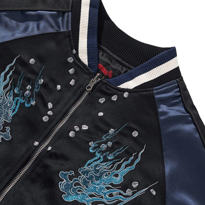 Metal front zipper and neat placket stitching